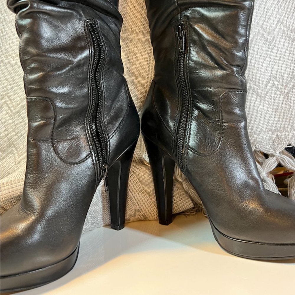 Excellent Condition Black Leather Jessica Simpson Boots 5B/35